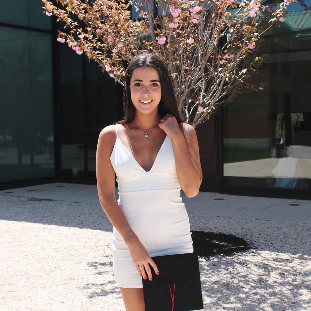 Meet your Posher, Elena